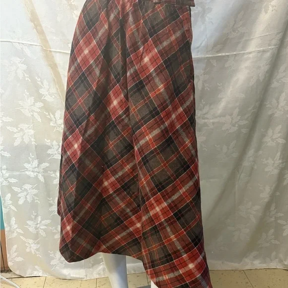 Vintage Alfred Paquette Red and Black Asymmetrical A-Line Midi Skirt - Picture 2 of 7
